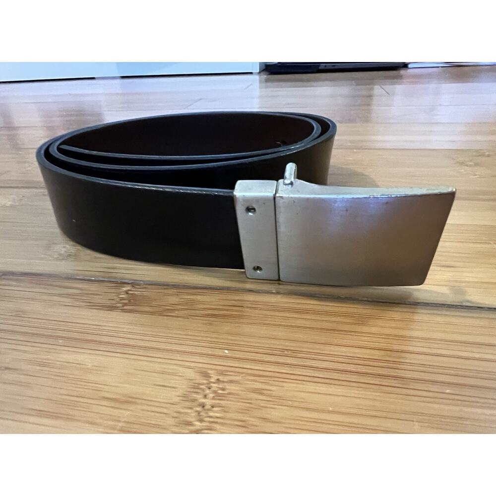Banana Republic Belt Size 35 Black Genuine Leather Silver Tone * Read